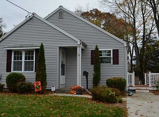 118 Arland Dr, Pawtucket, RI 02861