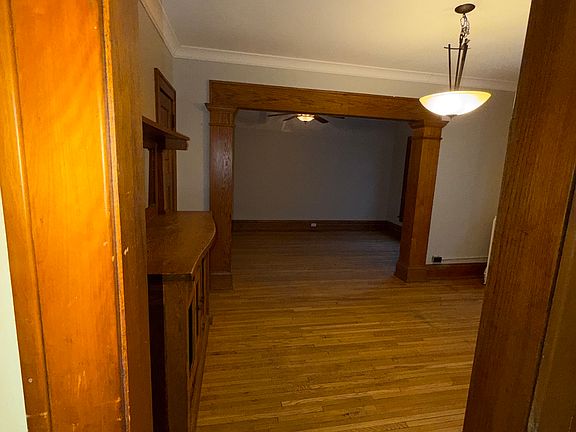 5th image of 1920 3rd Ave S #12