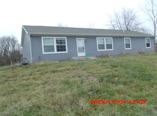 315 W Main St, Larwill, IN 46764