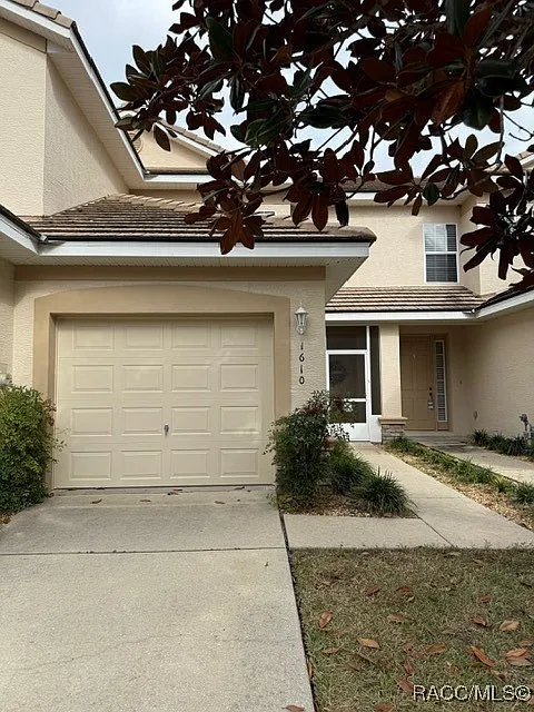 2 bed, 2.5 bath, 1359 sqft, $2,700 — Photo 1