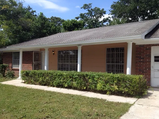 3 bed, 1558 sqft, $1,900 — Photo 4