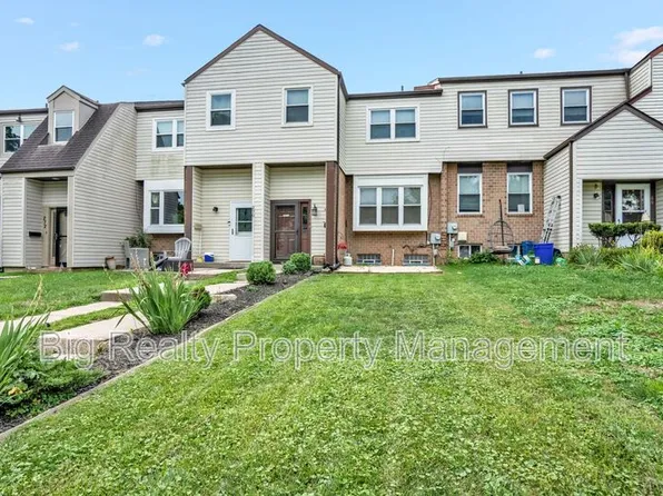 268 Birch Dr, Lafayette Hill, PA 19444