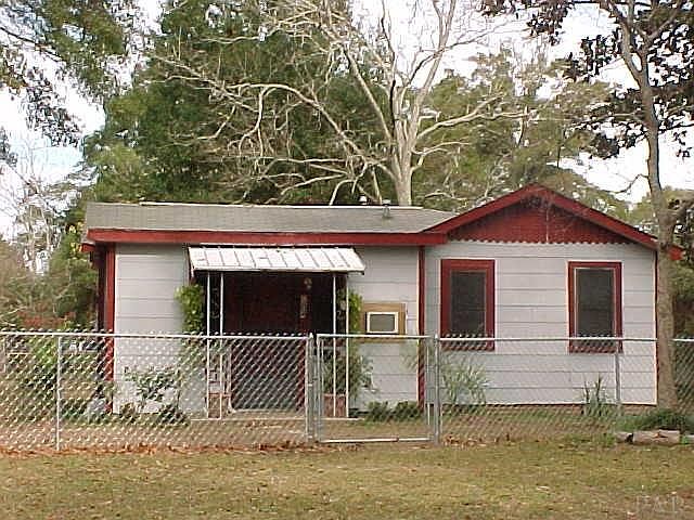 1st image of 604 Torres Ave