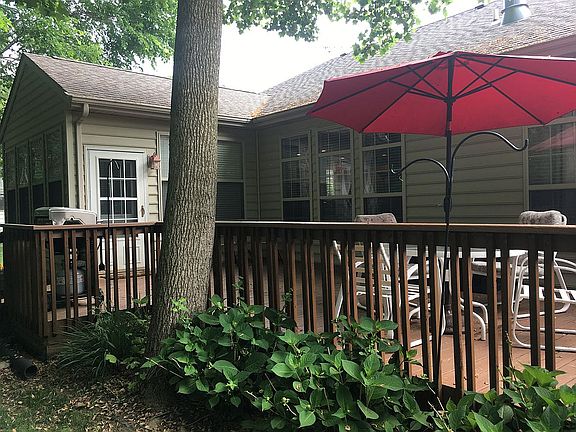 Shaded deck