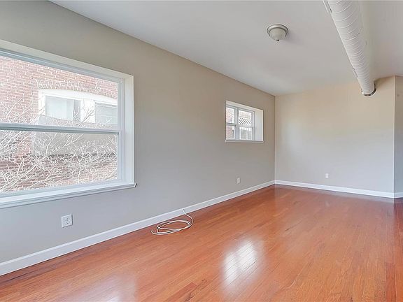 4th image of 3908 McDonald Ave #2FE