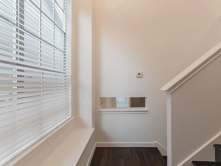 226 Blushwood Pl — Photo 6