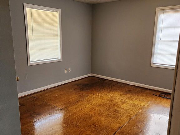 3rd image of 4114 Mallow St