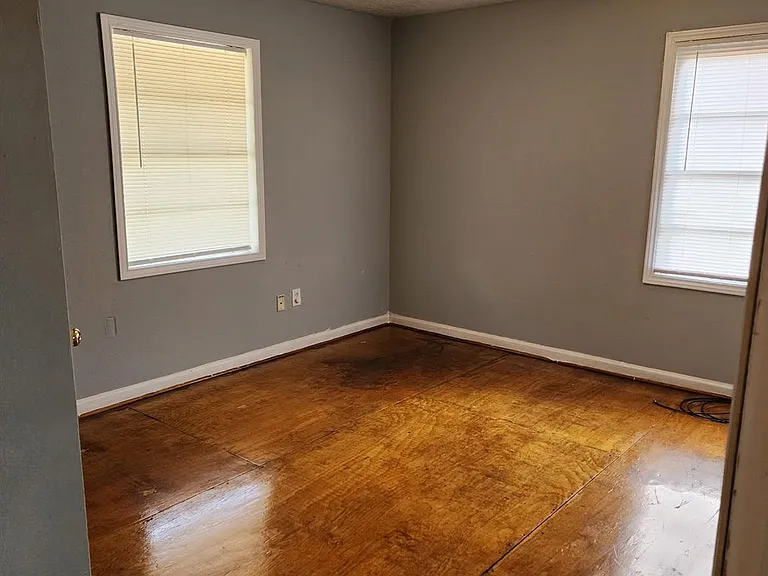 4114 Mallow St — Photo 3