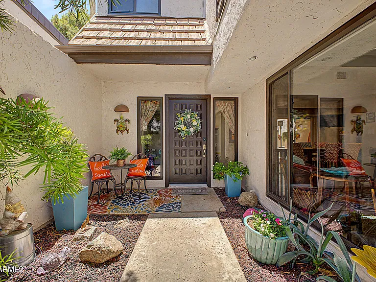 7820 E Pleasant Run — Photo 2
