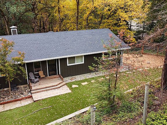 2nd image of 475 Spanish Canyon Dr
