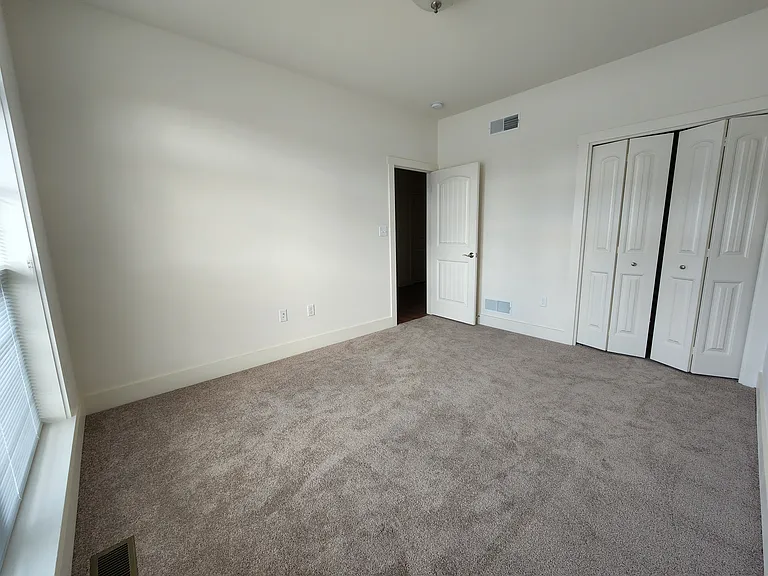 5435 Mendenhall Dr — Photo 10