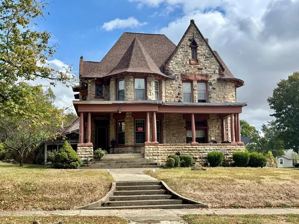 235 S 2nd St, Greenfield, OH 45123