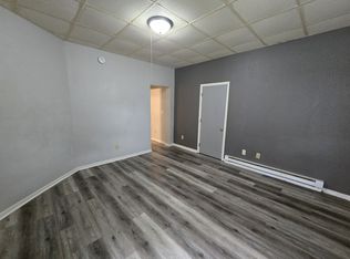 223 1/2 Allen St, Waterloo, IA 50701