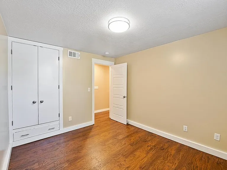1245 E Harrison Ave — Photo 13