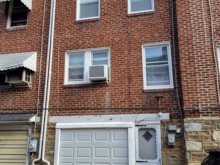 4236 Chippendale St — Photo 11