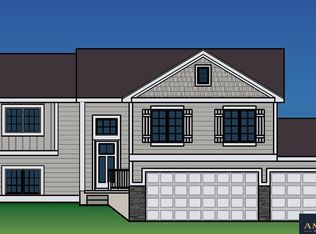 17221 Sumac St, Bennington, NE 68007