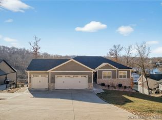 926 Fontana Ln, Linn Creek, MO 65052