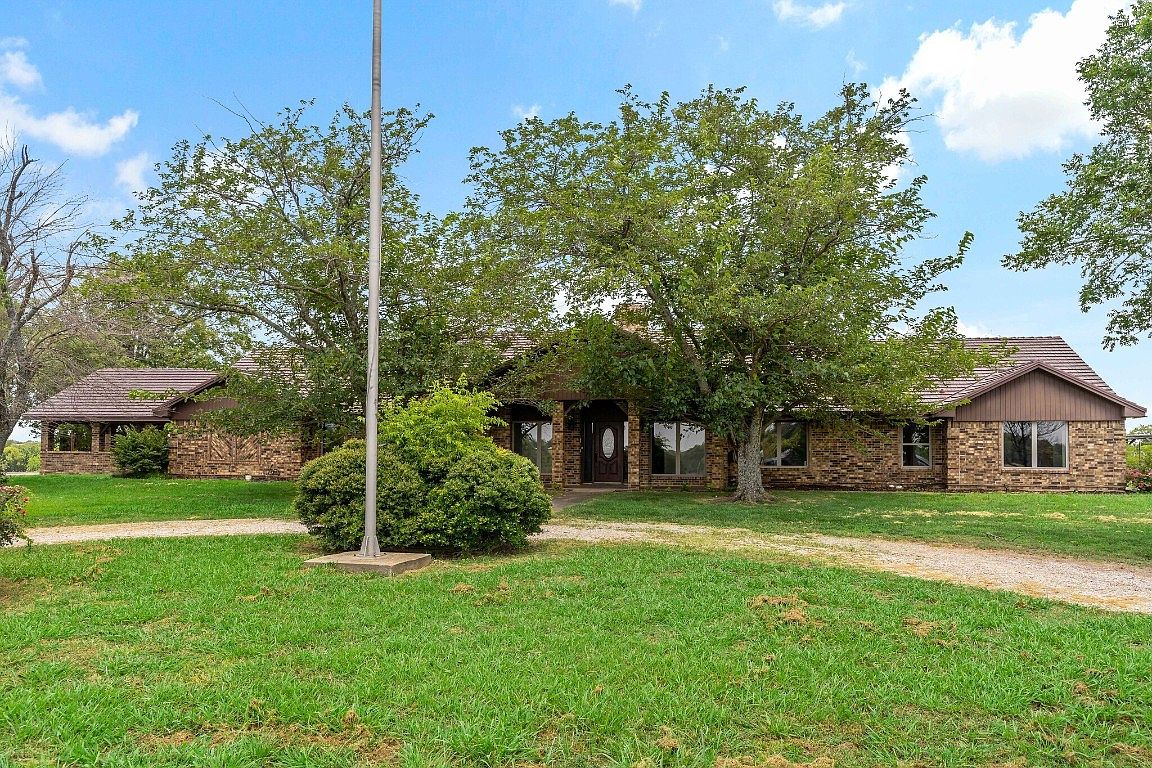 718 County Road 3746, Wolfe City, TX 75496 MLS 20375885 Zillow