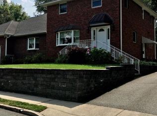 26 Division St, Closter, NJ 07624
