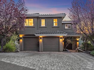 6194 Mazuela Dr, Oakland, CA 94611