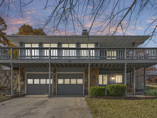 205 N Maple Street, Blue Eye, MO 65611