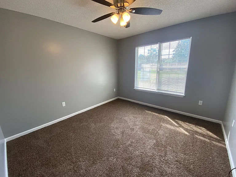 3928 Laurelbrook Dr — Photo 7
