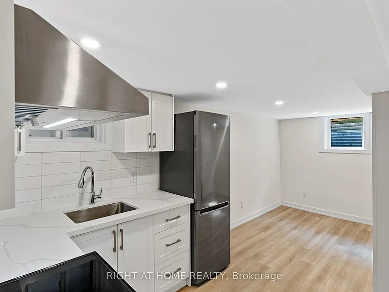 477 Montrave Ave #1 — Photo 7