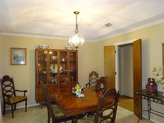 5th image of 1703 Kingsborough Dr