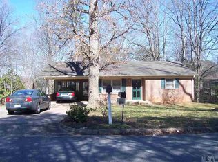 721 12th Ave NE, Hickory, NC 28601