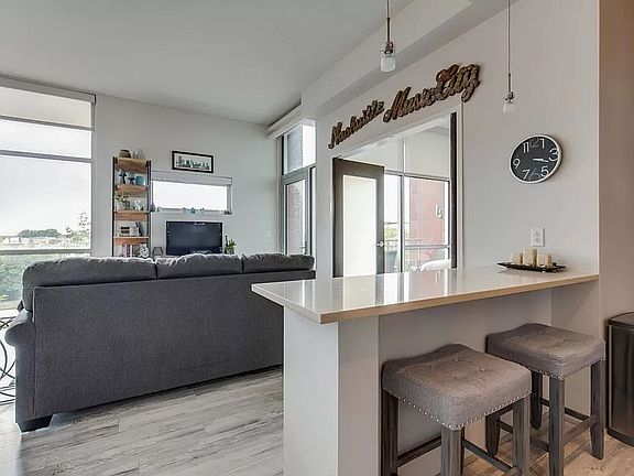 4th image of 2115 Yeaman Pl APT 313