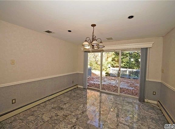 5th image of 31 Canterbury Dr
