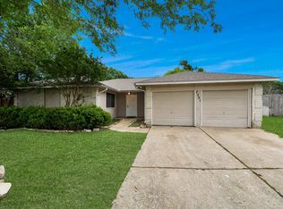 7351 Sonnet Glen Ln, Houston, TX 77095