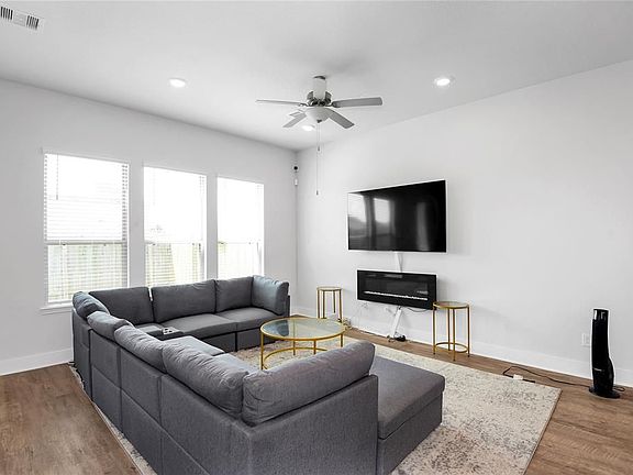 5th image of 4425 Ibiza Ln