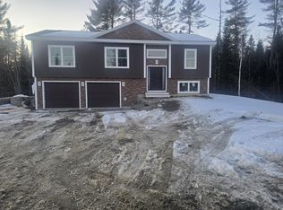 2057 Cedar Brook Dr, Bangor, ME 04401