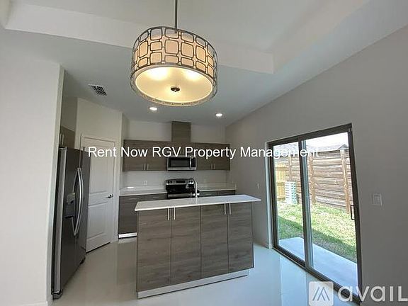 2nd image of 5700 Nightingale Ave #4