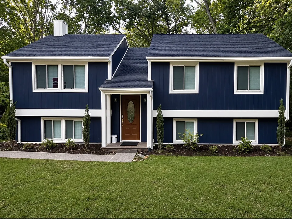 304 Crestfield Ct