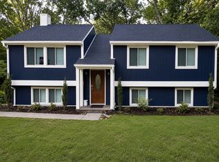 304 Crestfield Ct, Charlottesville, VA 22911
