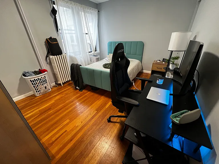 317 Summit Ave #6 — Photo 9