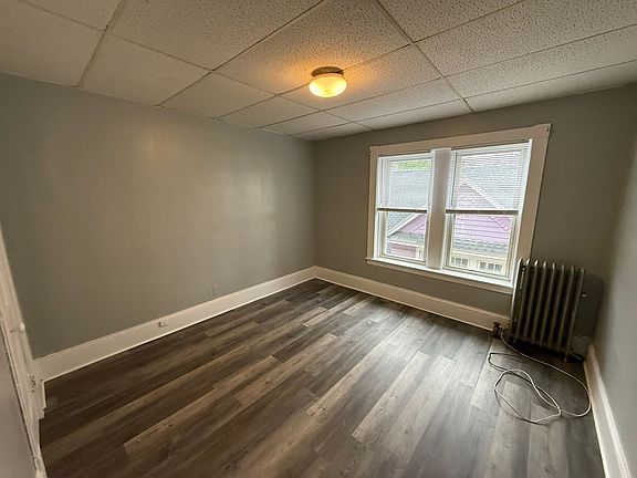 2nd image of 66-68 Fort Pleasant Ave