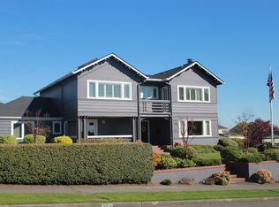 1904 36th Ave W, Seattle, WA 98199