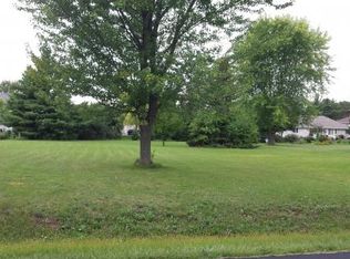 Kirkwood Dr, Oshkosh, WI 54904