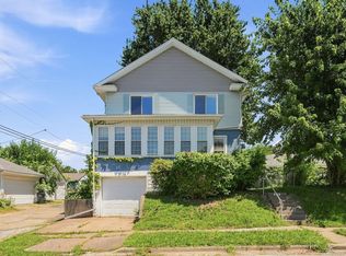 2111 Mississippi Ave, Davenport, IA 52803