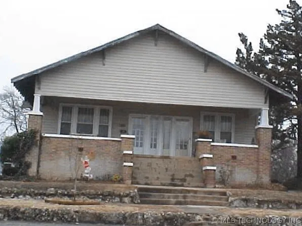 100 E Broadway Ave, Sulphur, OK 73086