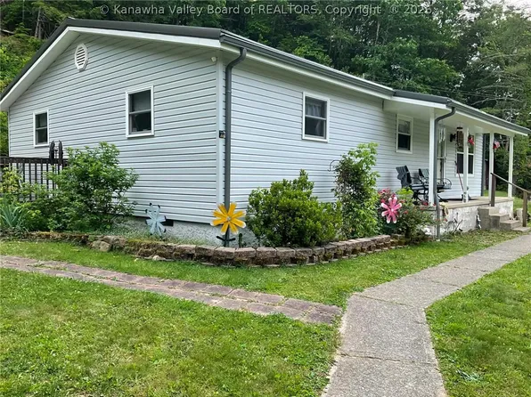 14963 Clay Hwy, Lizemores, WV 25125