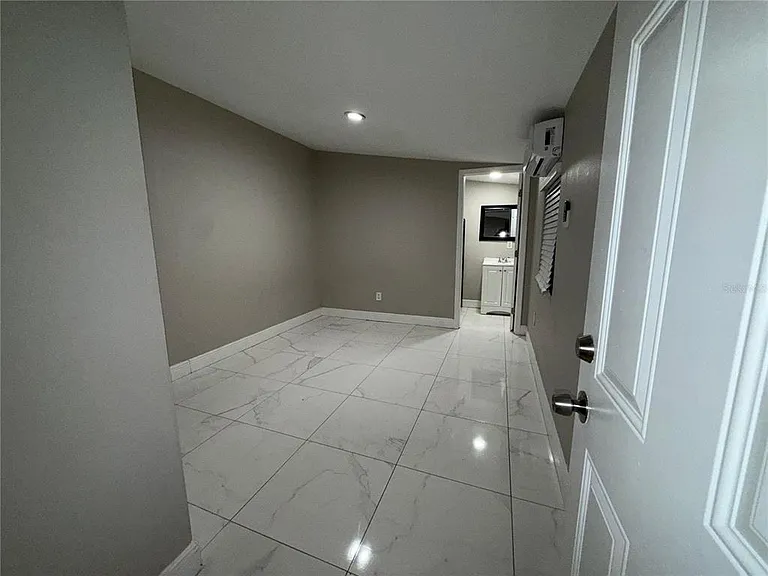 2211 54th Avenue Dr W — Photo 6