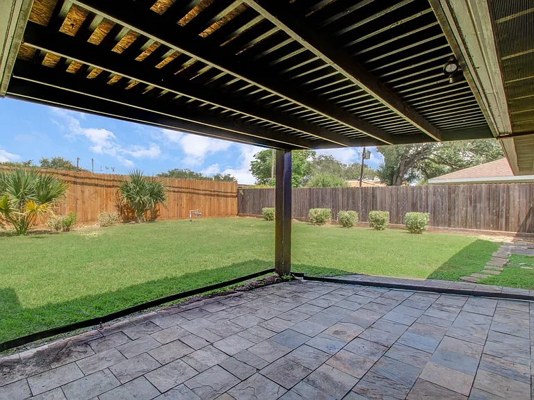 11422 Endicott Ln — Photo 27