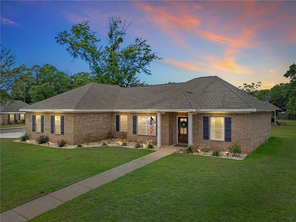1st image of 10095 Desiree Ct S