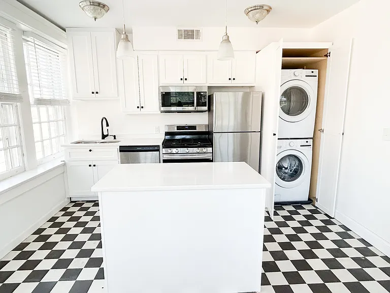 Westboro Apartments — Photo 9