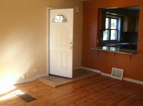 5th image of 232 E Pine St