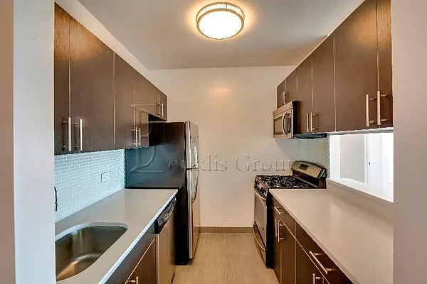 Rented by Bouklis Group | media 3